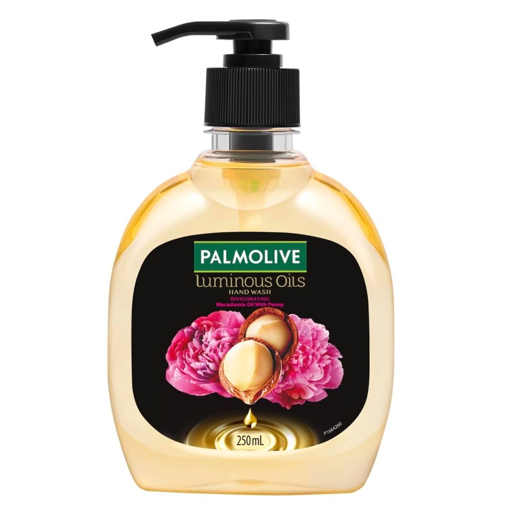 Palmolive Luminous Oils Invigorating Handwash Liquid, 250 ml Pump | Enriched with Macadamia Oil & Peony extract | Delicate floral fragrance | Oil-infused, nourishing care | Hand Wash Palmolive Luminous Oils Invigorating Handwash Liquid, 250 ml Pump | Enriched with Macadamia Oil & Peony extract | Delicate floral fragrance | Oil-infused, nourishing care | Hand Wash